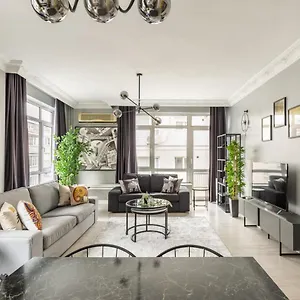 Bohemian Flat In Nisantasi With Location Apartment Istanbul